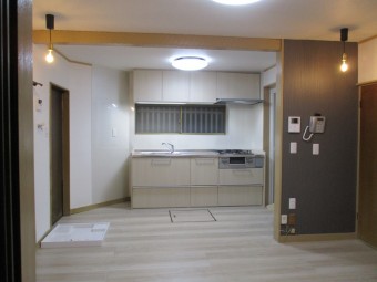 分譲住宅の1階部分を改修・レトロ感を演出