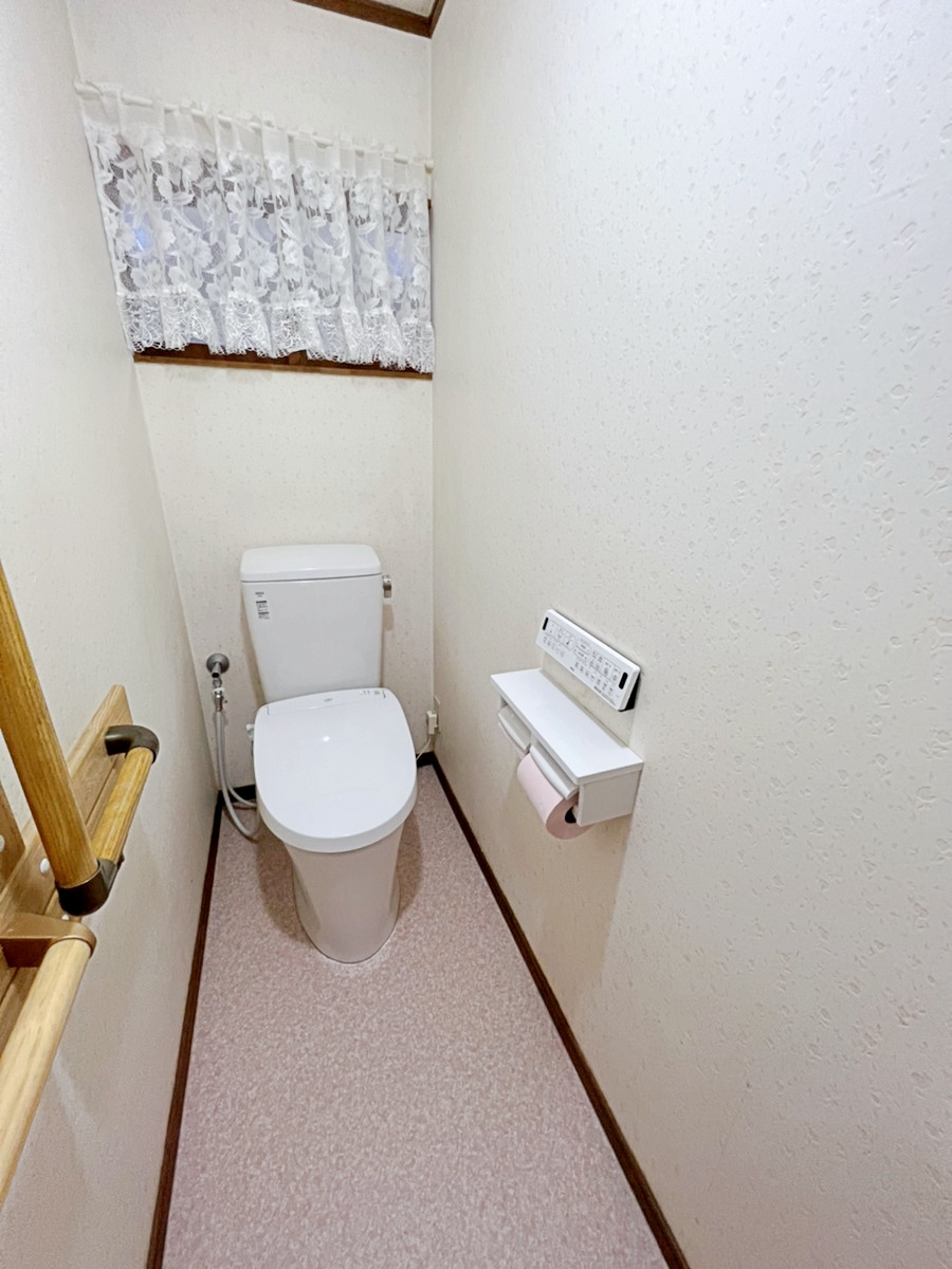 トイレをリフォーム致しました。