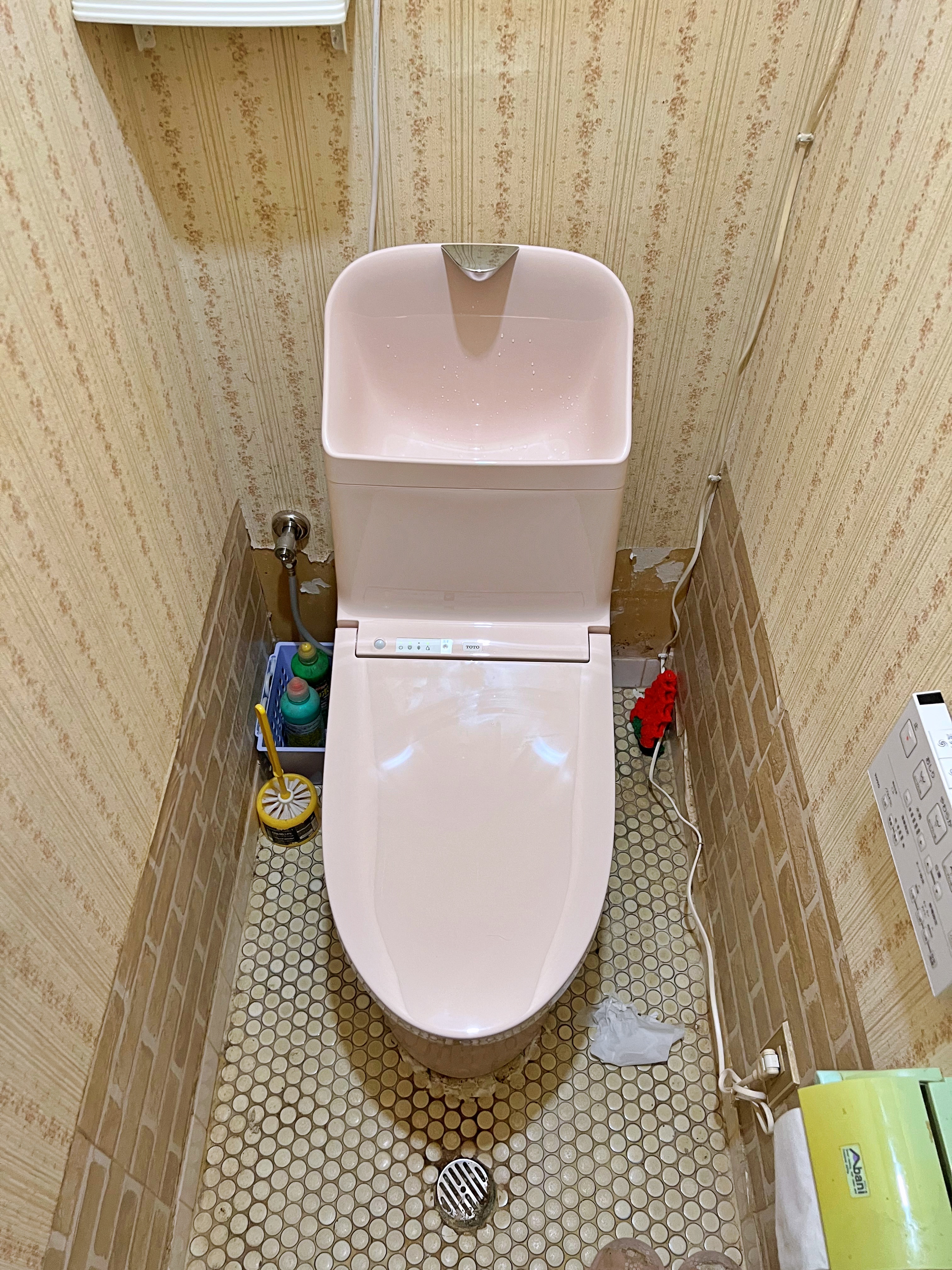 トイレをリフォーム致しました。