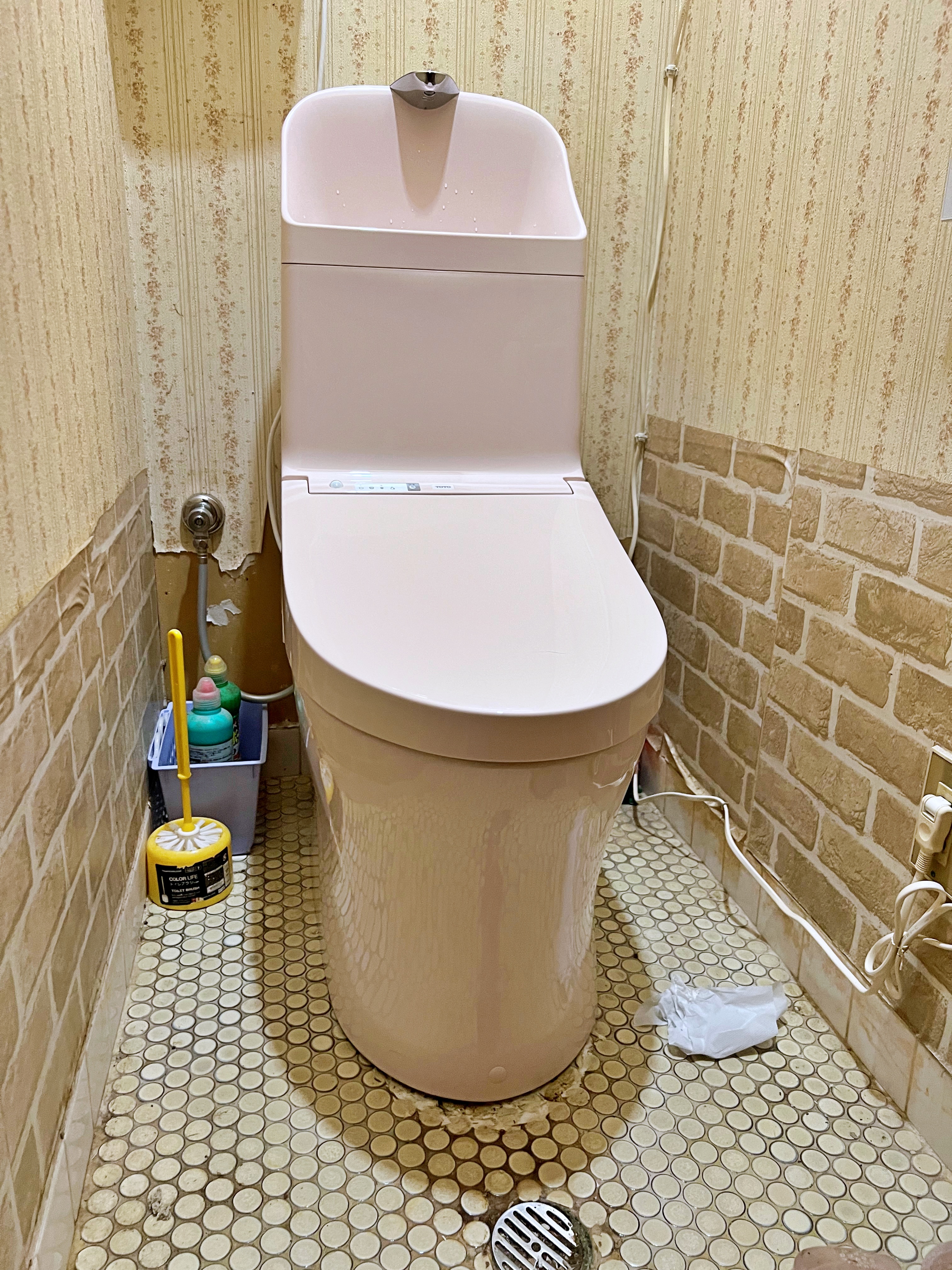 トイレをリフォーム致しました。
