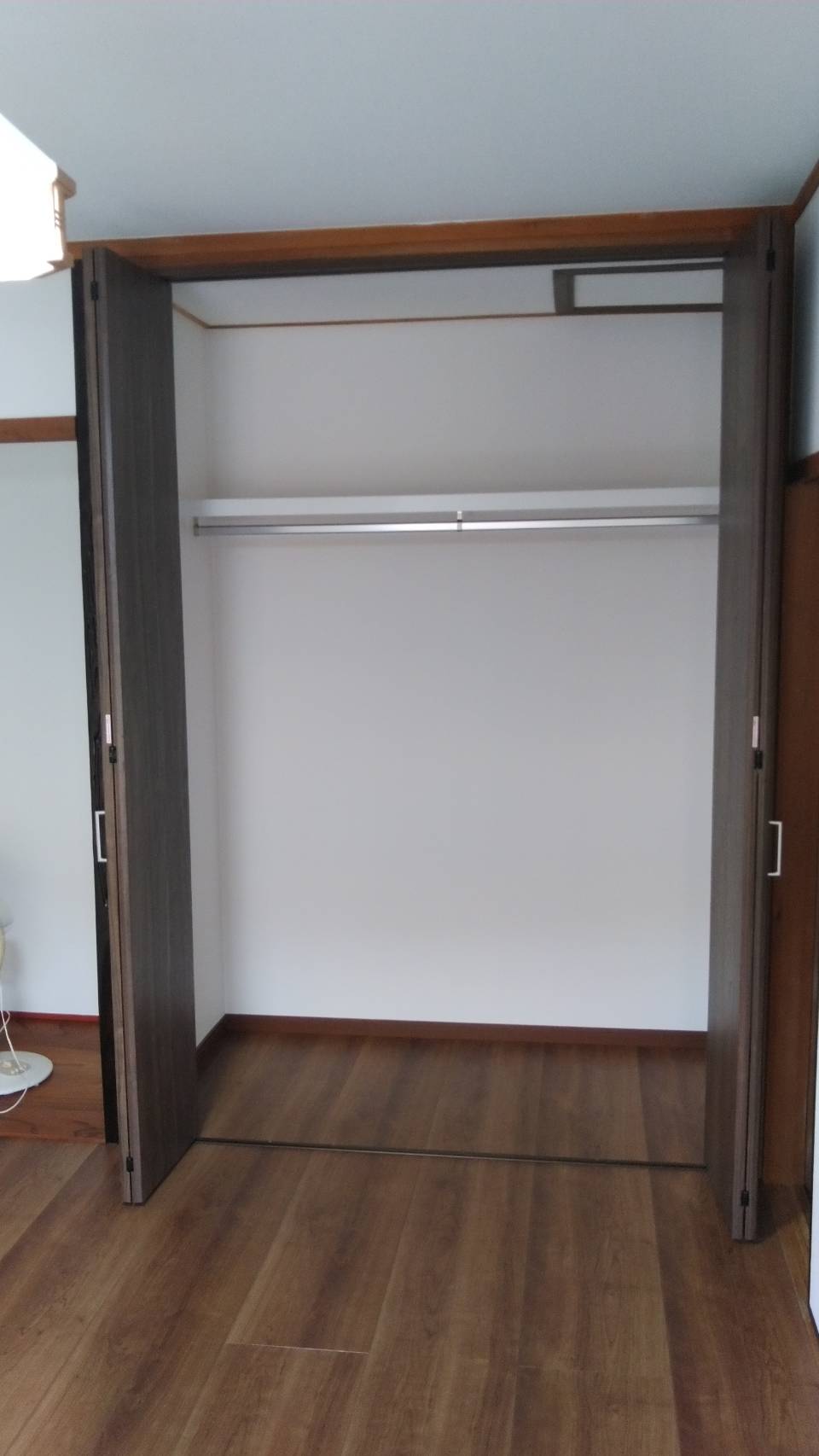 戸建住宅の和室をモダンな洋室へ