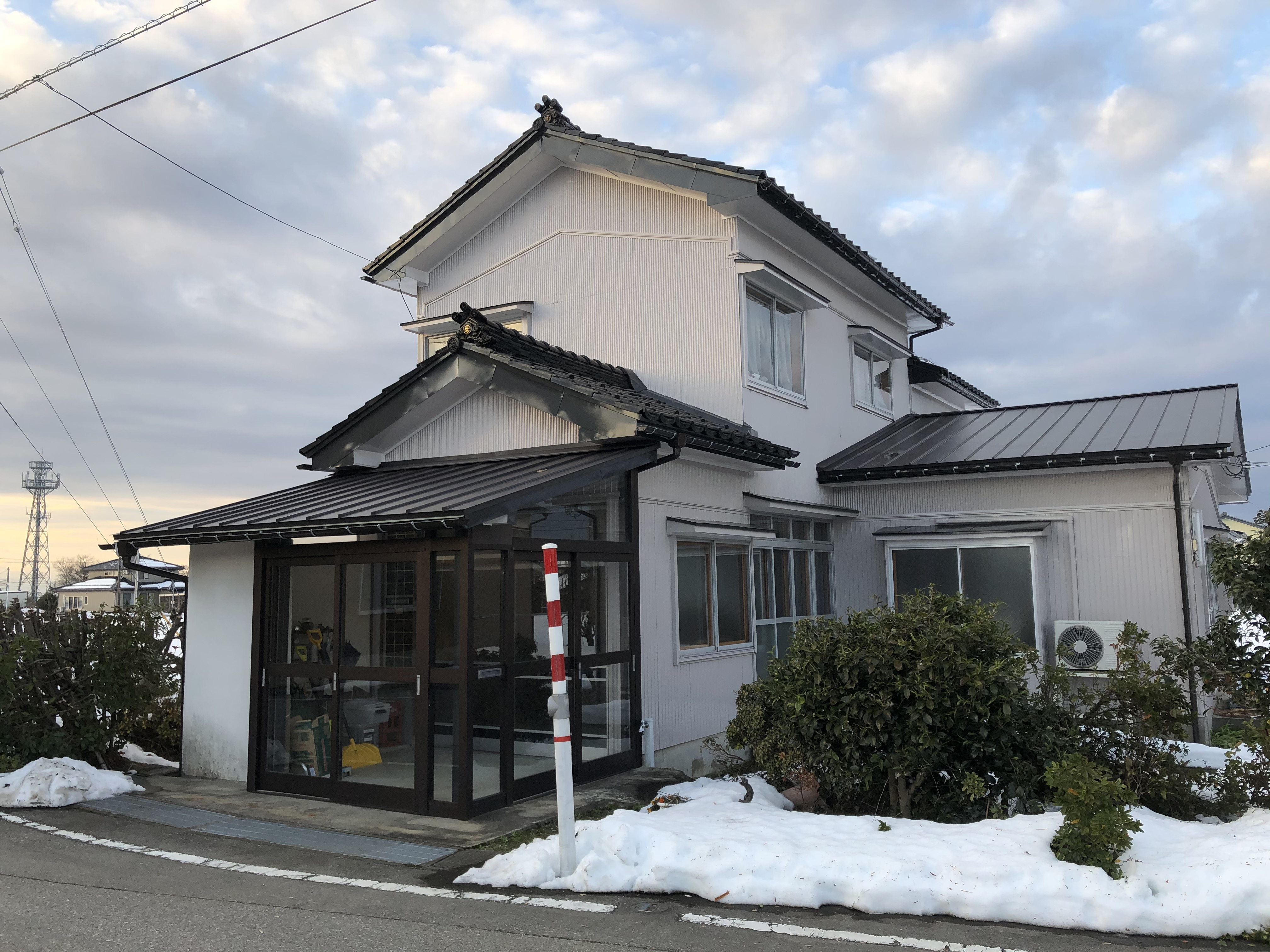 外壁と屋根の一部をリフォーム