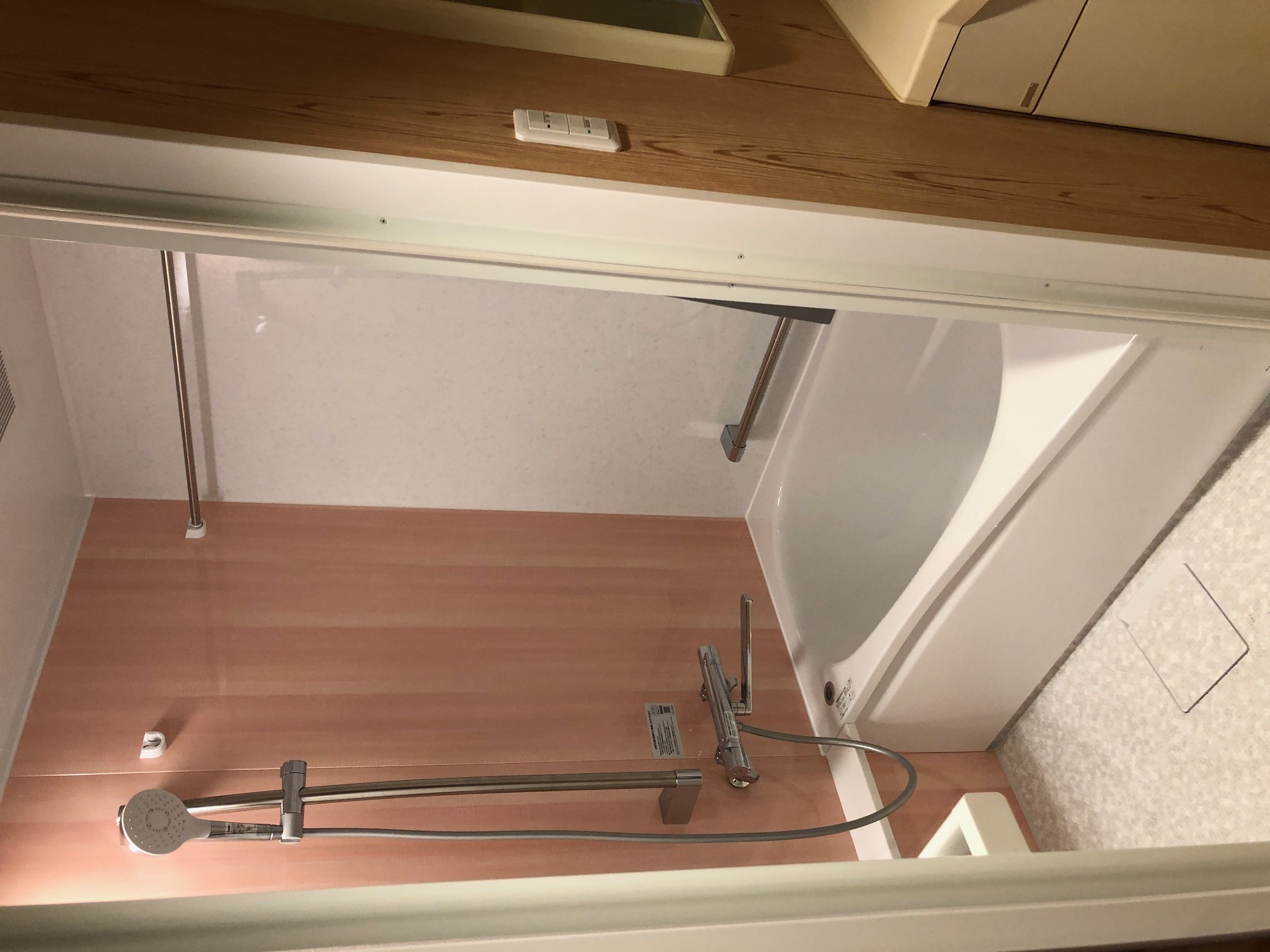 ﾏﾝｼｮﾝﾕﾆｯﾄﾊﾞｽﾘﾌｫｰﾑ工事