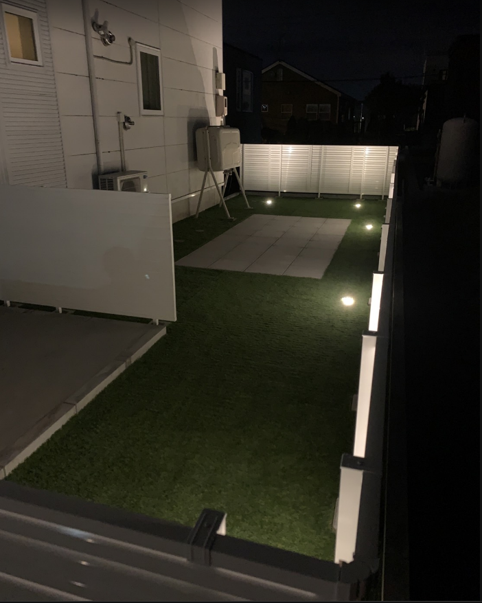 住宅街で目立つ外構