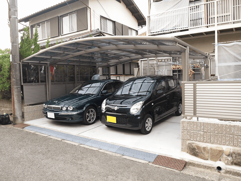 車を2台停められる駐車場スペースに拡大
