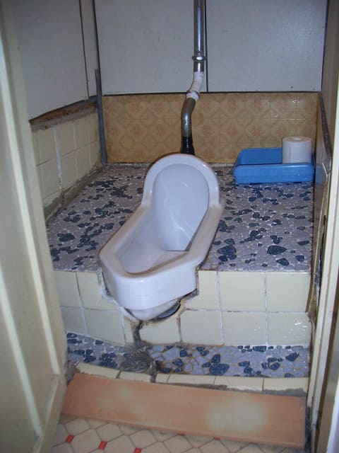 キッチンの狭さ解消・仕切られてたトイレスペースを一つに