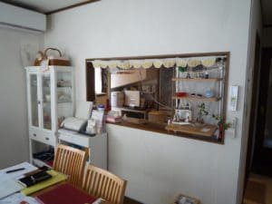 フレンチカントリースタイルのオシャレなキッチン