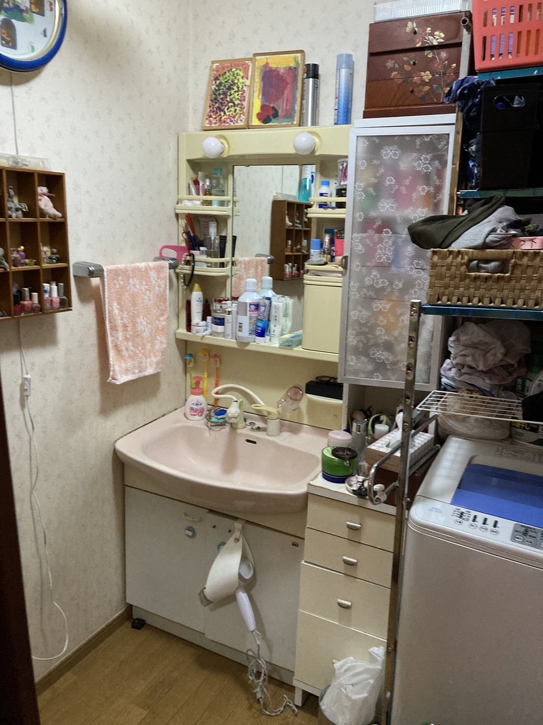 収納三面鏡とトールキャビネットで収納力UP！