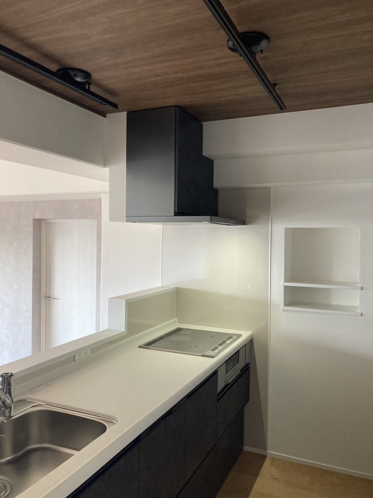 建物の構造に合わせたキッチン