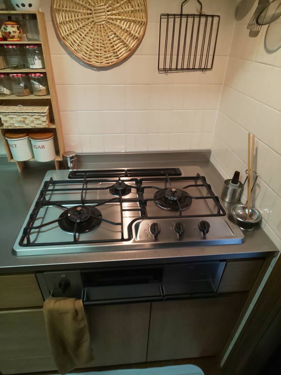 �i�`�������L�b�`��