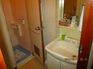 水回りの間取り変更でトイレのスペースを広く
