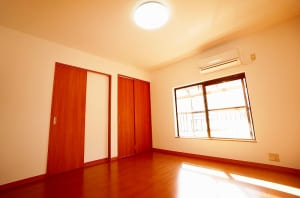 火災で焼け焦げた和室を洋室に改装