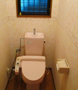 漏水していたトイレを節水タイプに採用