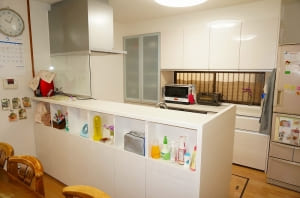 コミュニケーション◎対面式で開放的なキッチンへ