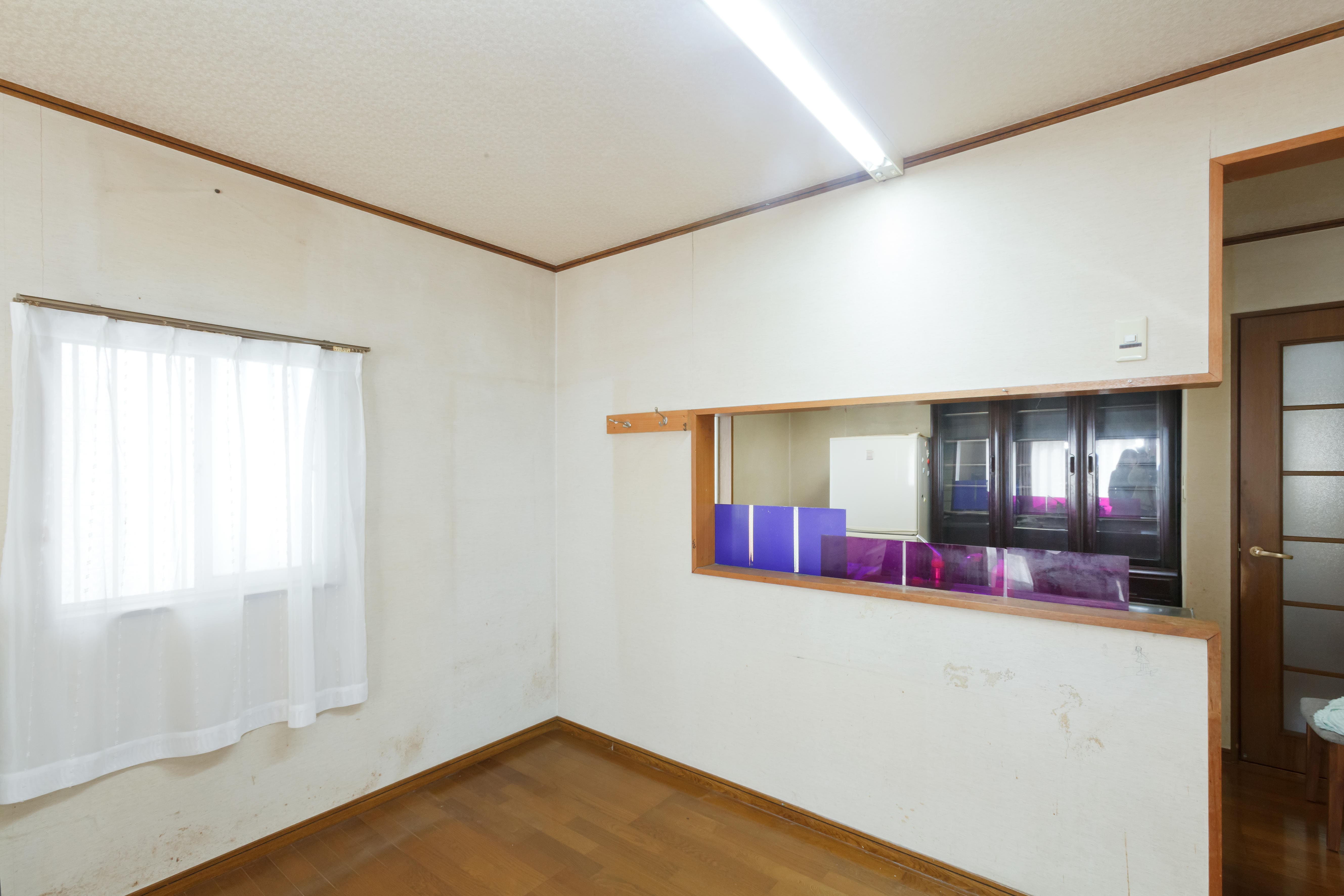 白を基調とした上品な雰囲気の内装