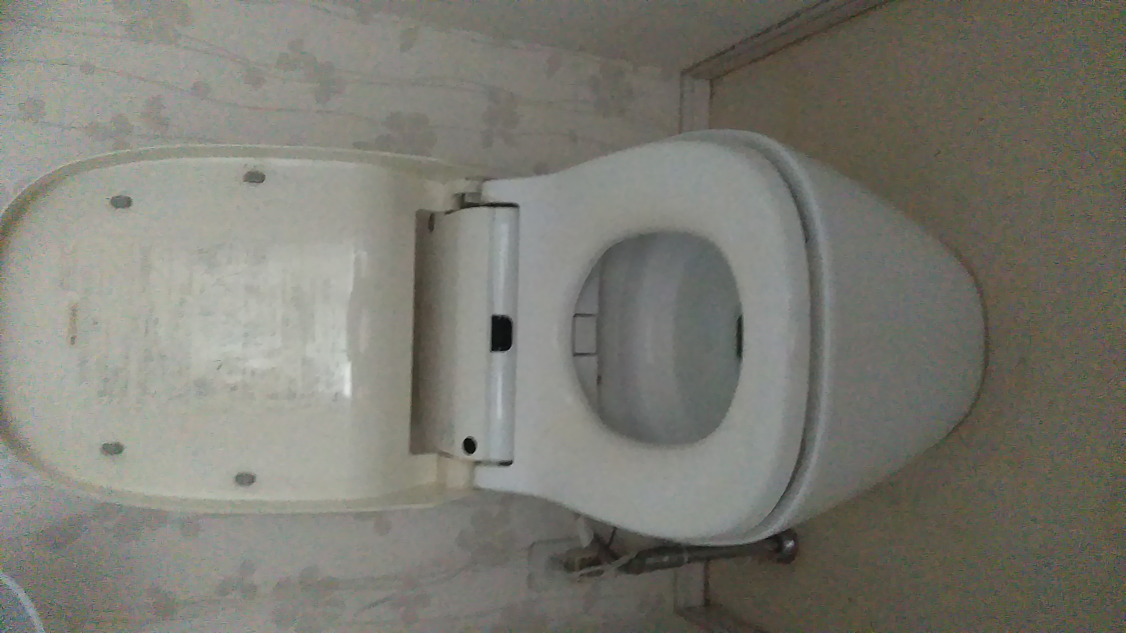 不調になったトイレを交換