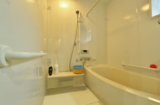 美容室を営んでいた空間をのんびり暮らせる住まいへ