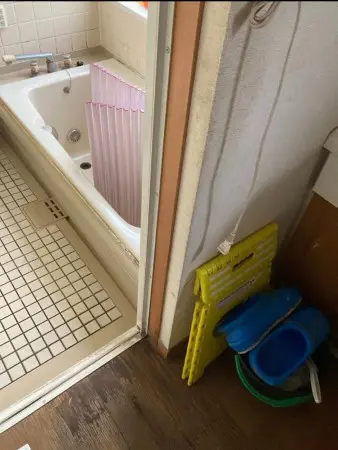 お掃除しやすいユニットバス・洗面所の床もきれいな状態に