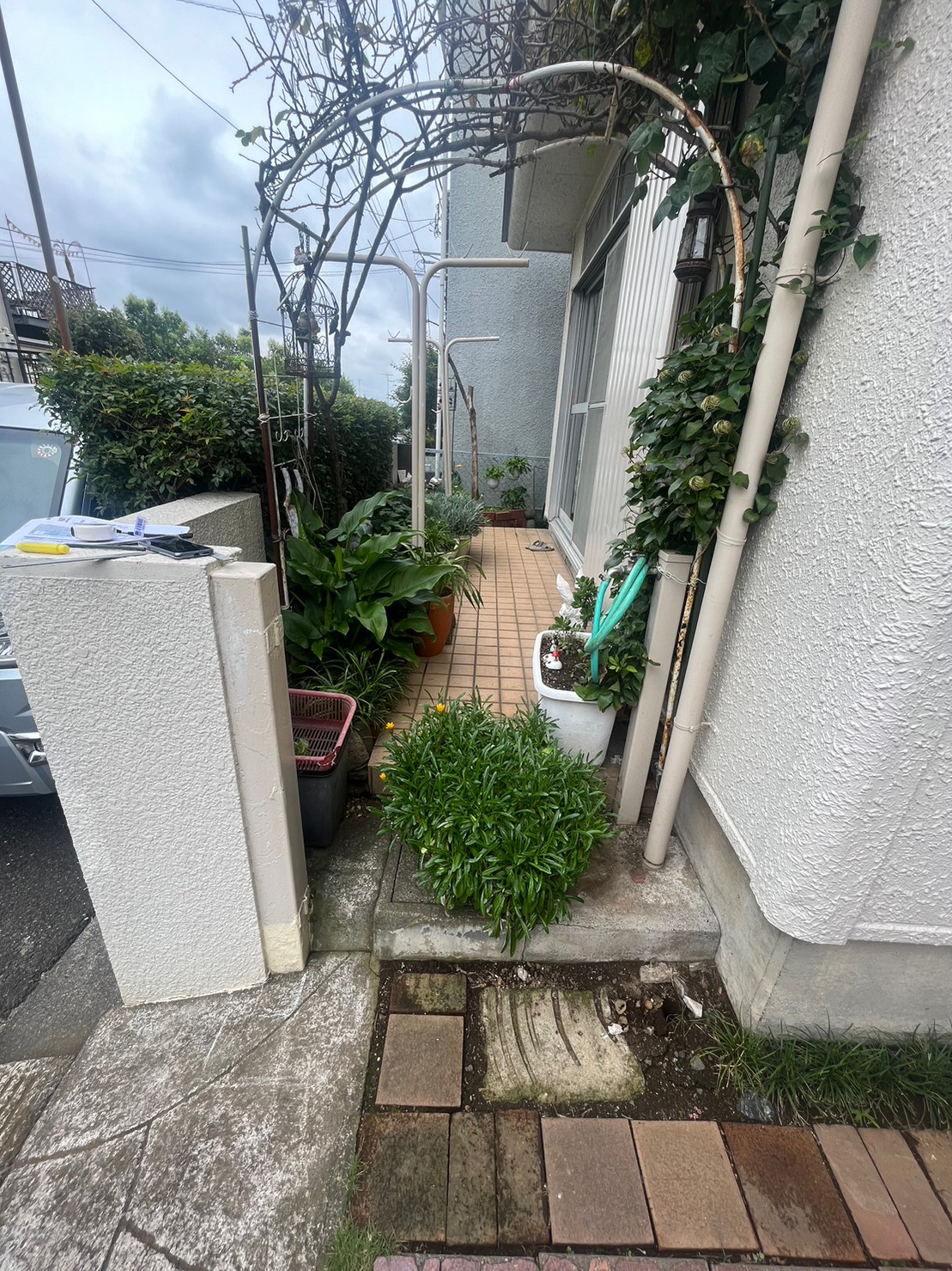 重い鉄製からアルミ門扉で楽々開閉