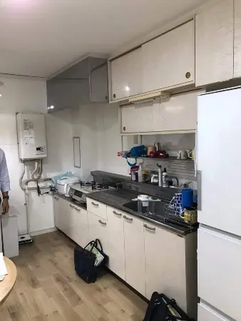 落ち着いた色合いのオシャレなキッチン
