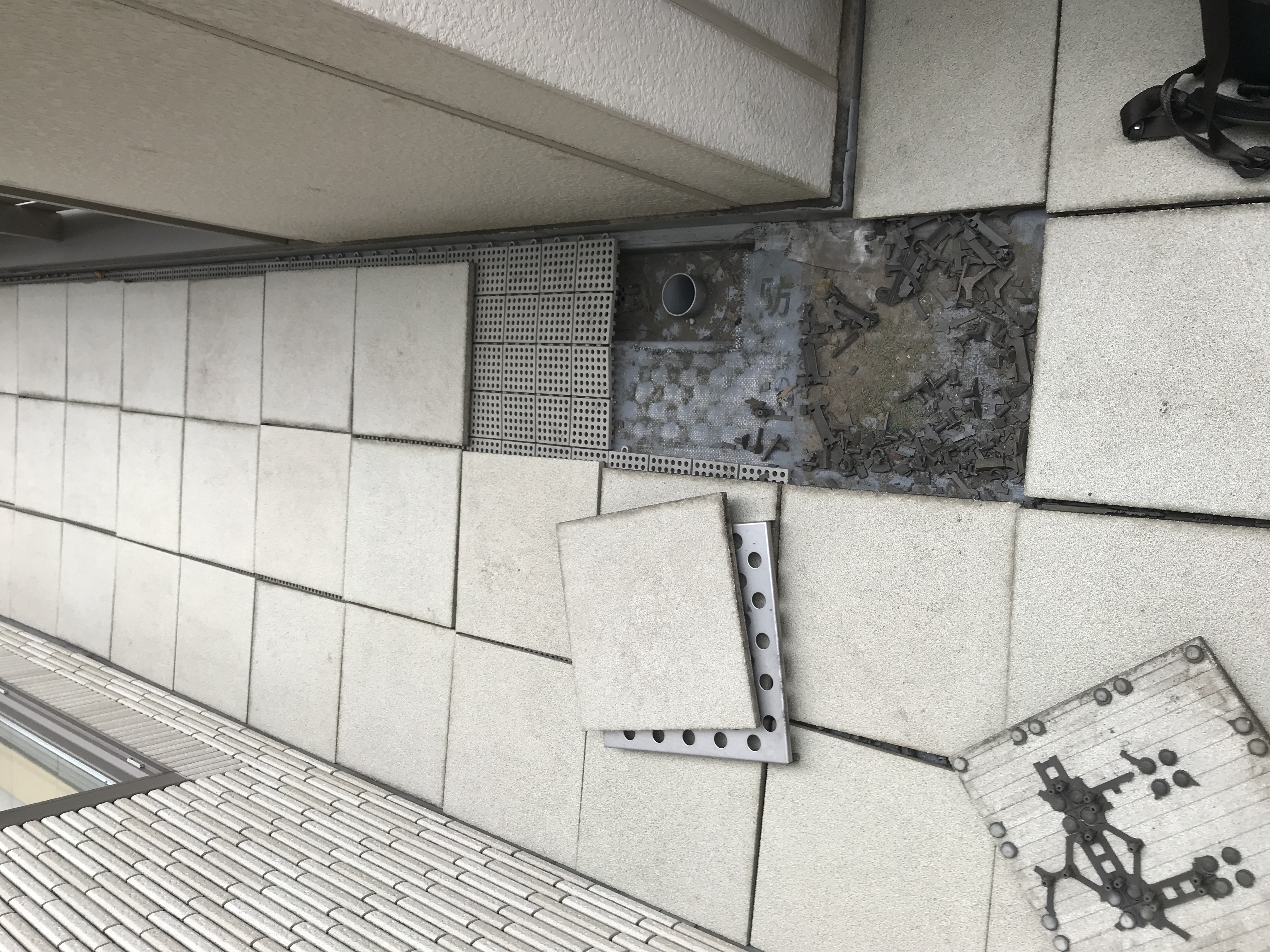 ベランダにルーフマット設置