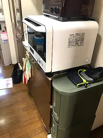 キャビネット付きのキッチンで収納力アップ