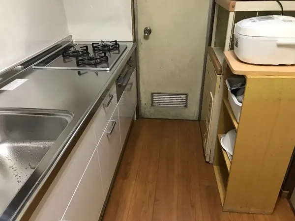 排水原因を追究しキッチン改修