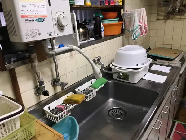排水原因を追究しキッチン改修