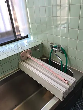浴室窓のサイズ変更で丸見えの心配なし