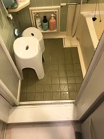 狭くて寒いお風呂を広くて快適な空間へ