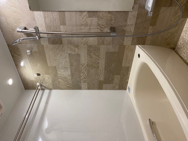 �ǎ������邭�S�̓I�Ƀ��_����