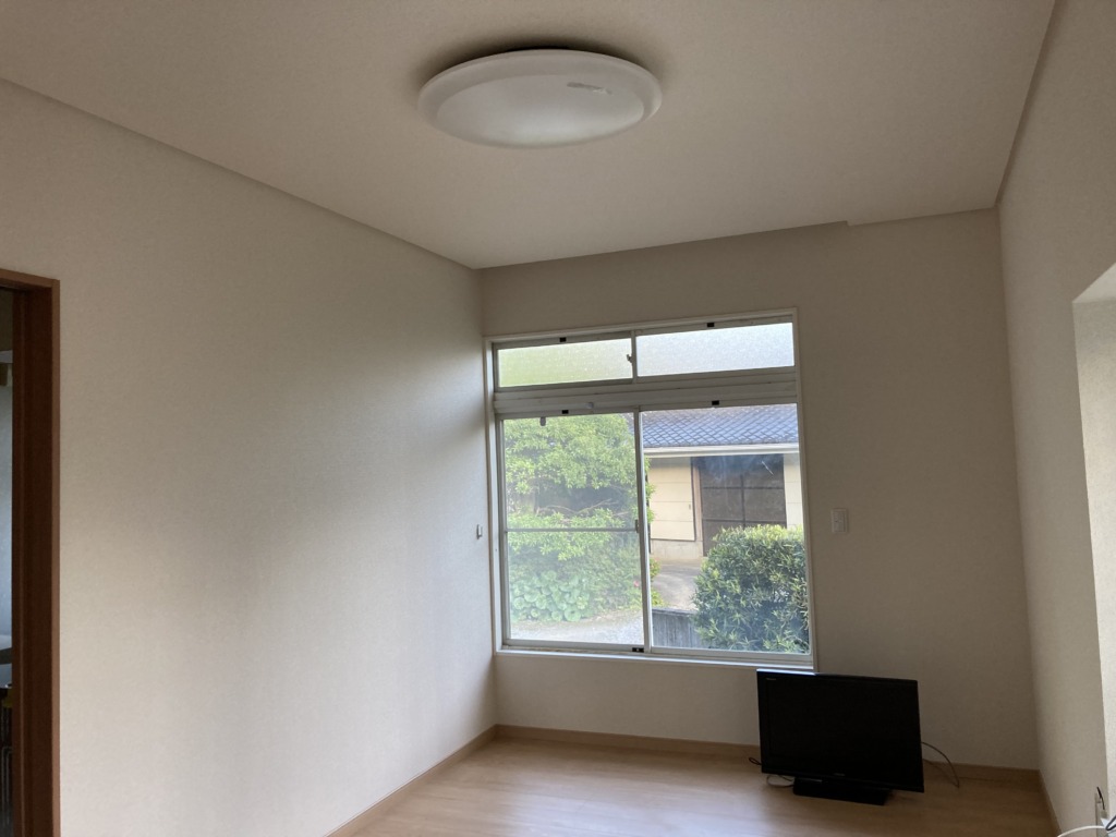 使われてない部屋をお嬢様好みの空間へ