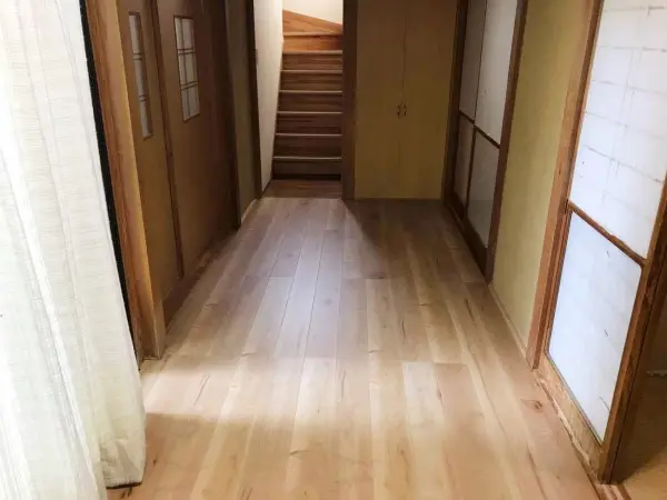 廊下の床を剛床工法で強度アップ