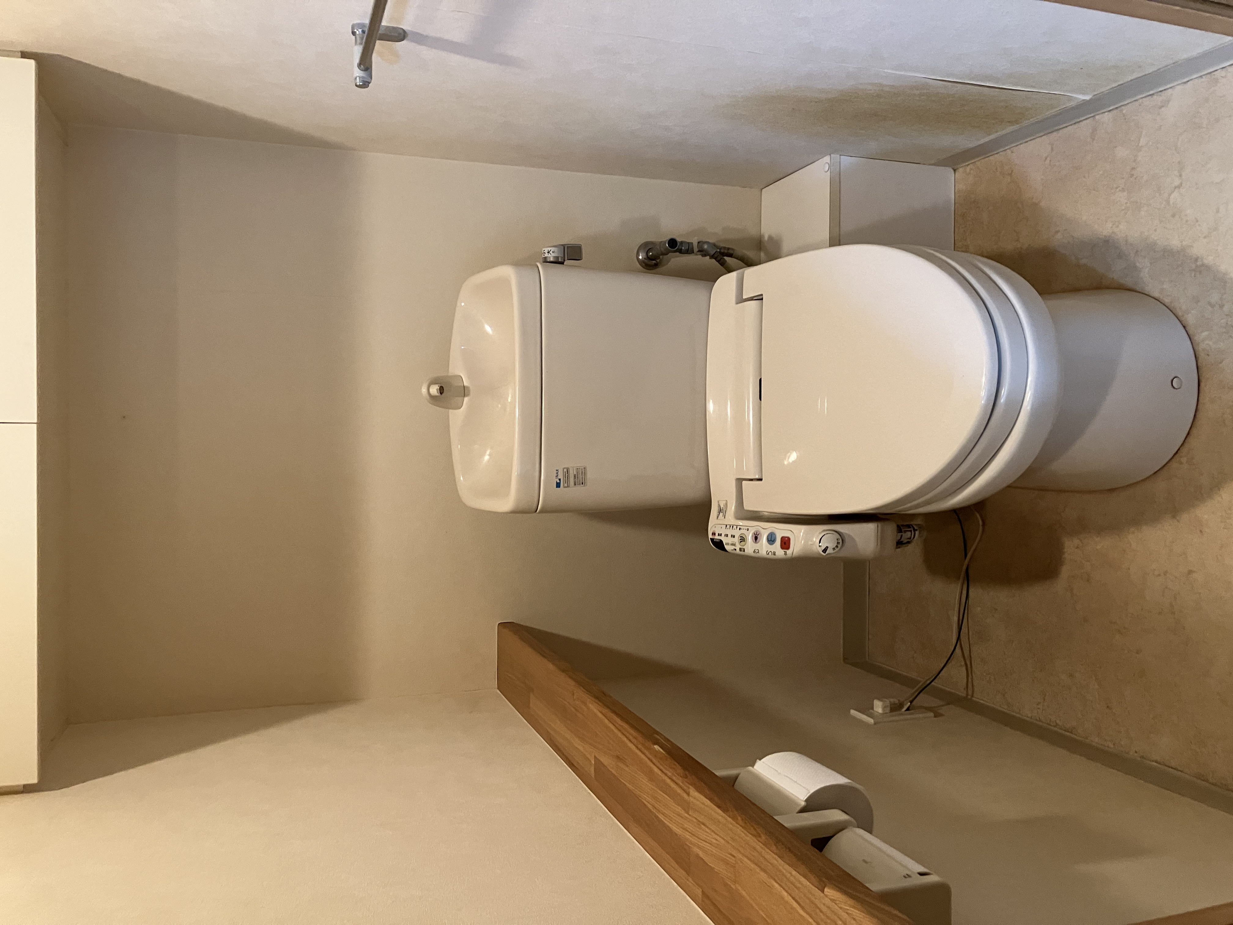 使いやすい綺麗なトイレにリフォーム
