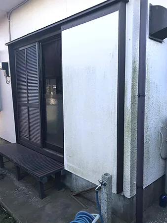 動きのづらさをアルミ雨戸を入れ直し解消