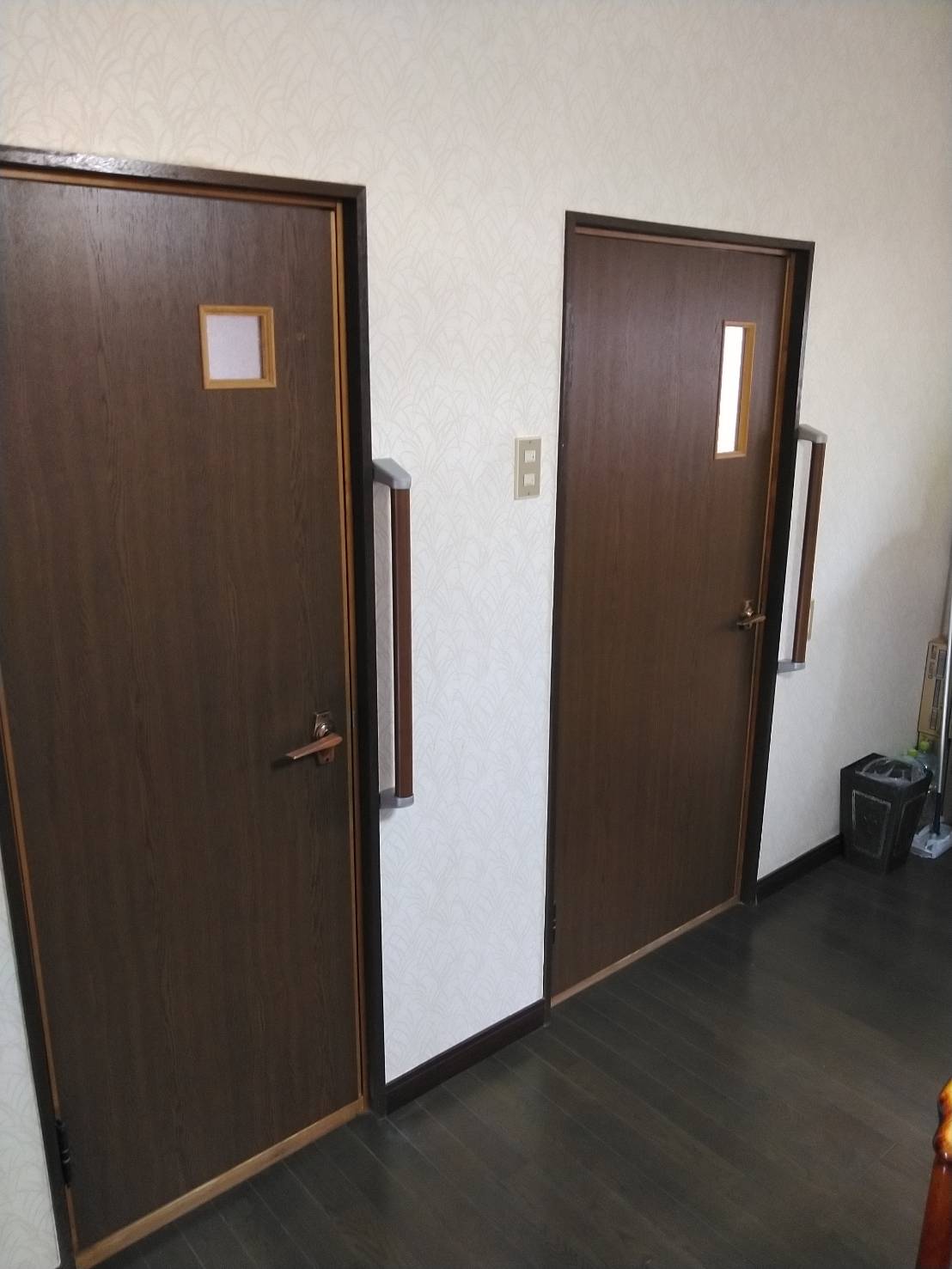 日常の動作を助けるために手すり取付け