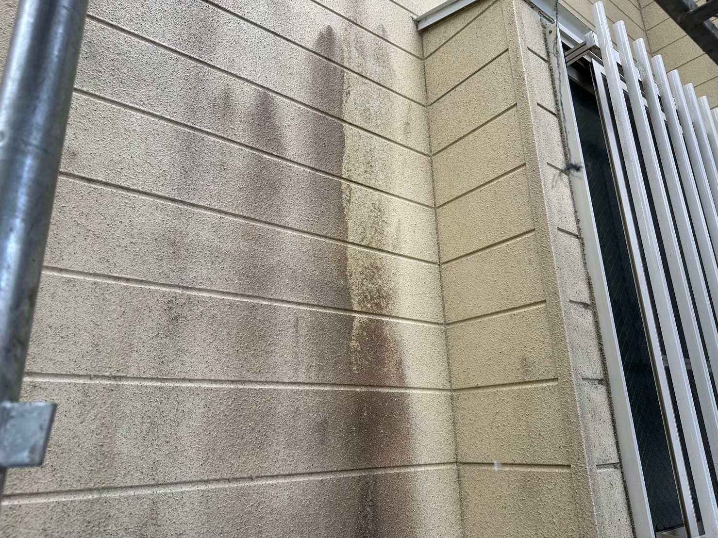 つや消し仕上げでも汚れにくい外壁塗装