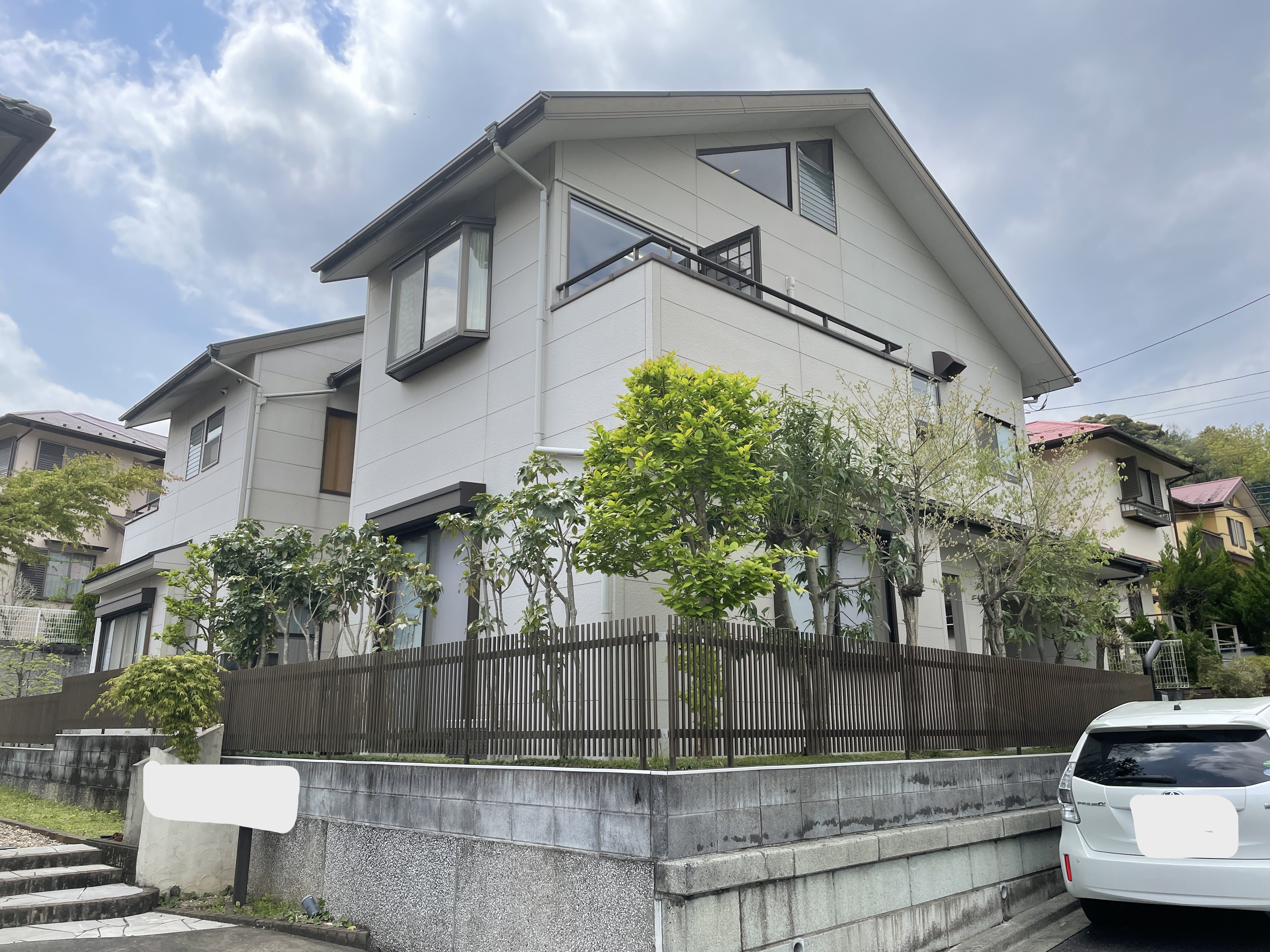日高市で外壁塗装と屋根カバー工事