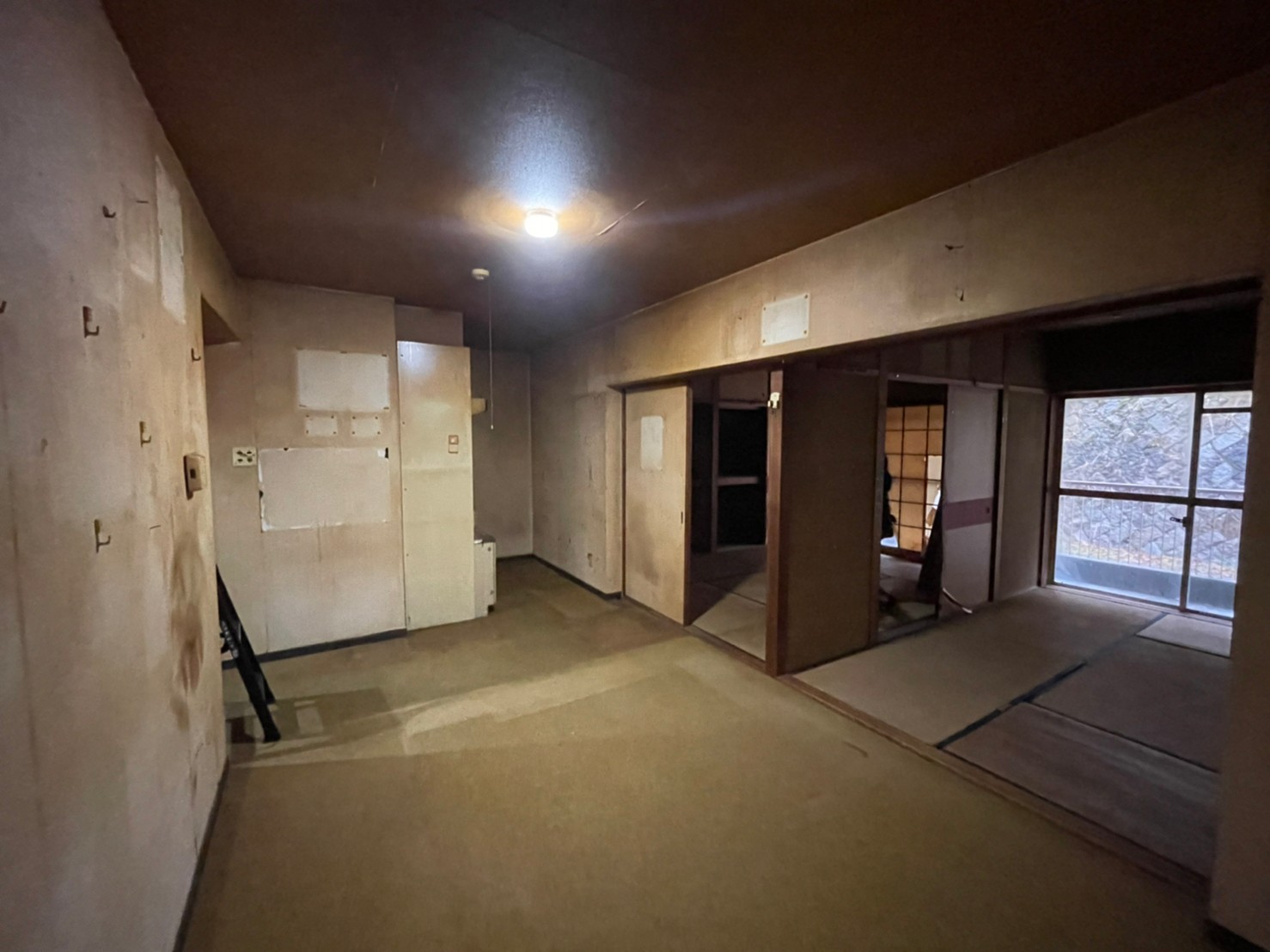 明るいお部屋へ