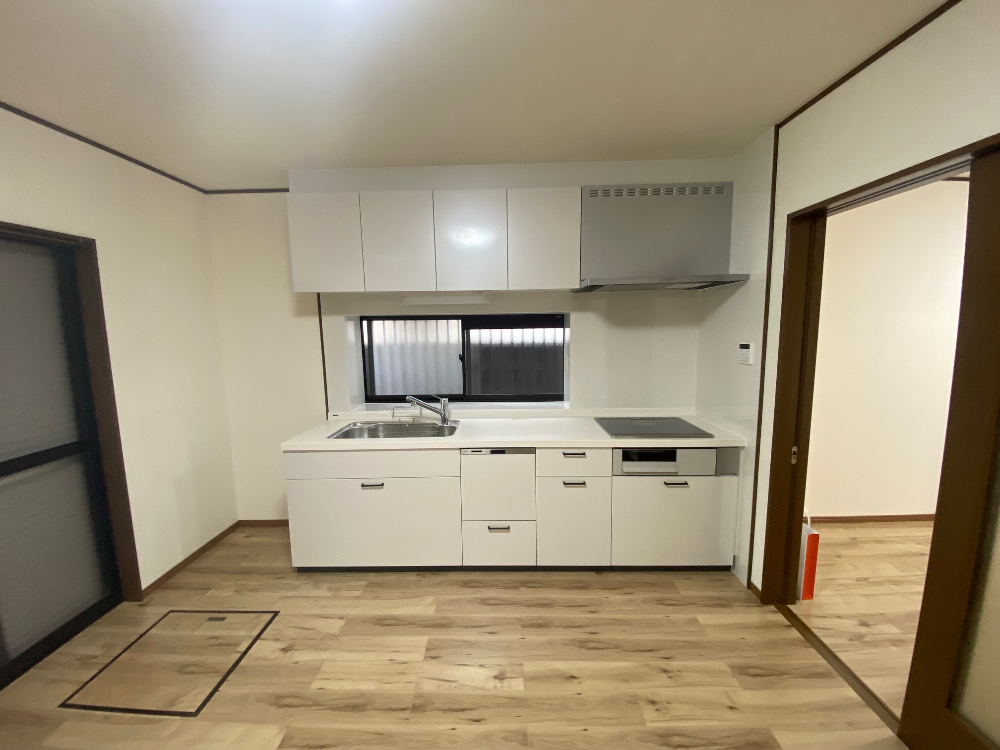 戸建全面リフォームでオープン外構に