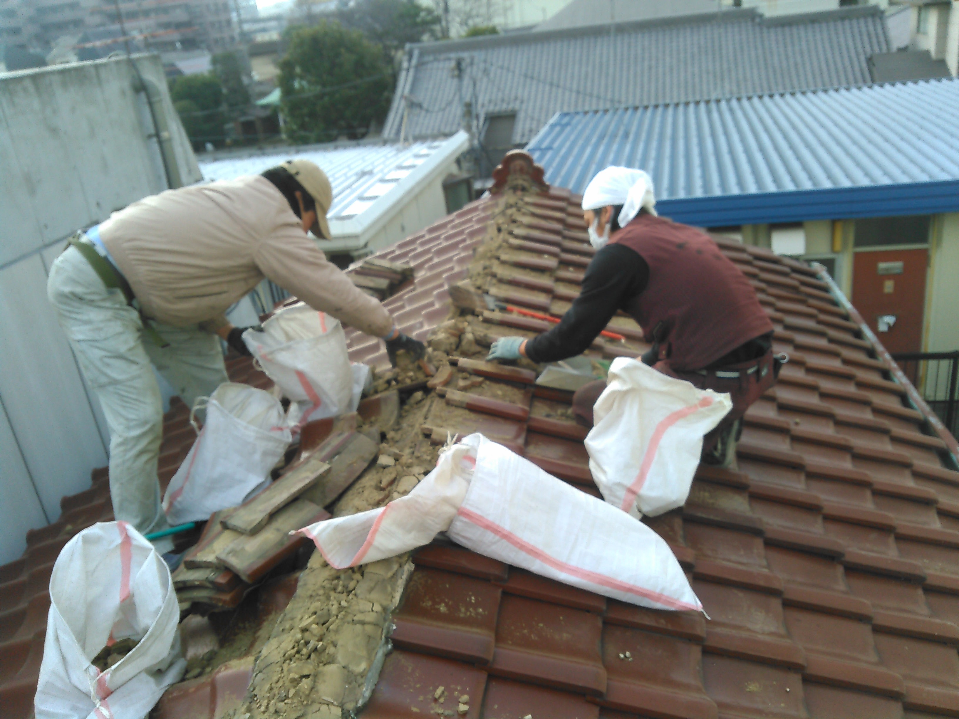 園児のために瓦から金属屋根にリフォームした優しいオーナー様