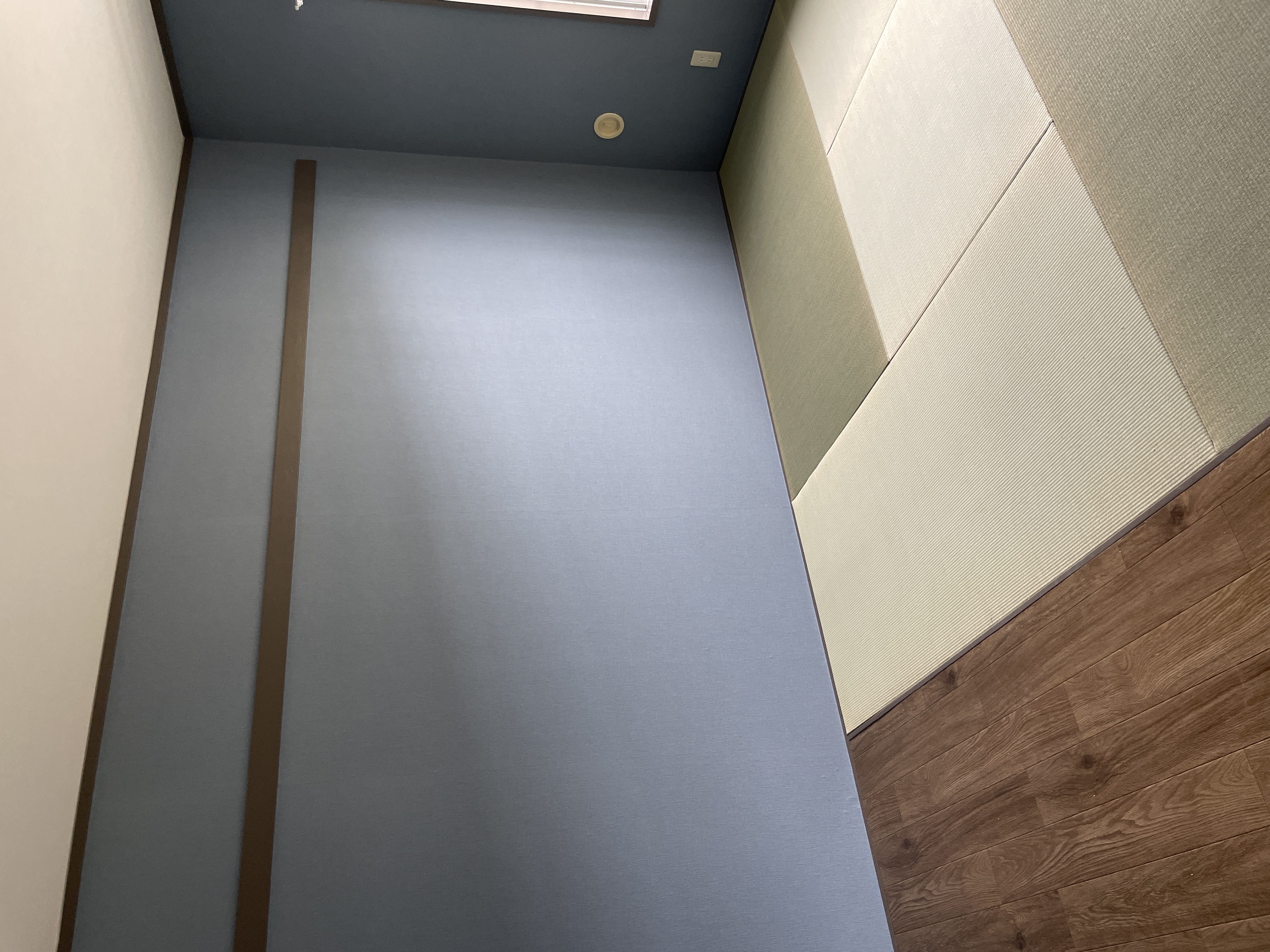 和モダンな部屋