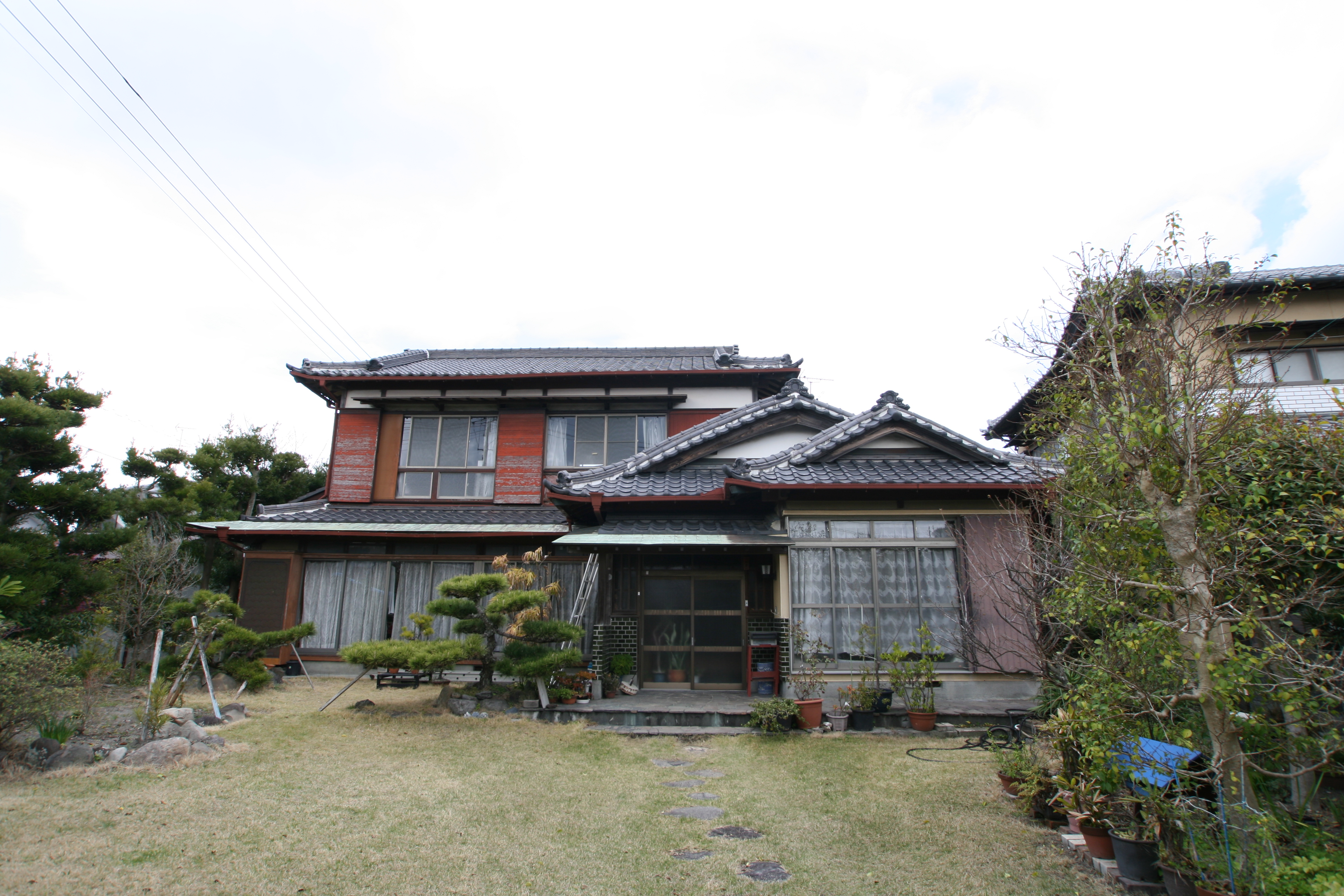 和風住宅を和モダンへ塗装替え