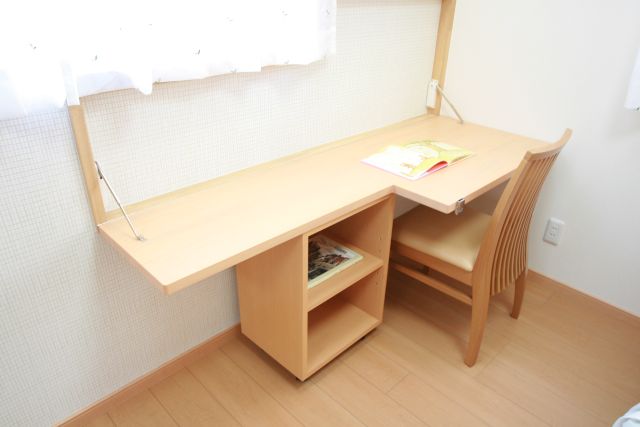 普段はすっきりしたいけど、カウンターデスク仕事がしたい。