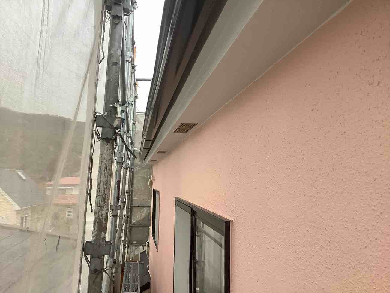 【外壁のひび割れ】屋根カバー工法・外壁塗装
