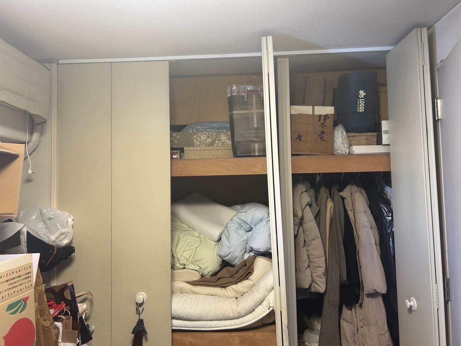 倉庫部屋を爽やかな洋室にリフォーム