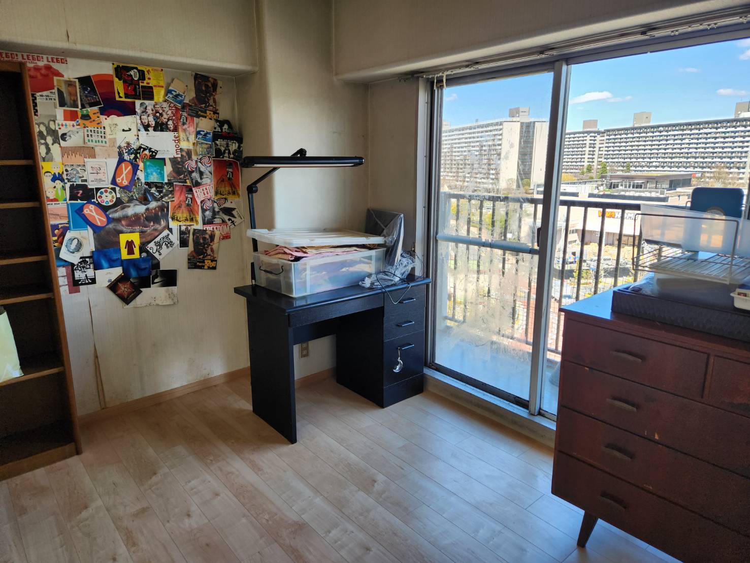 倉庫部屋を爽やかな洋室にリフォーム