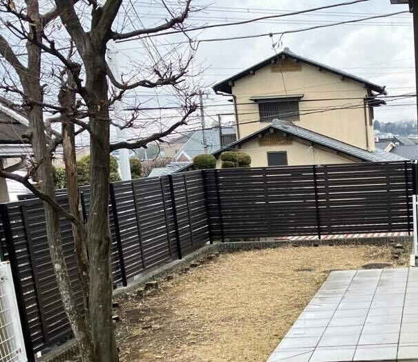 お手入れのいらない 雑草対策されたお庭