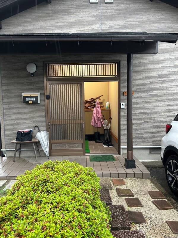 防犯&寒さ対策で玄関ドアをカバー工法で施工