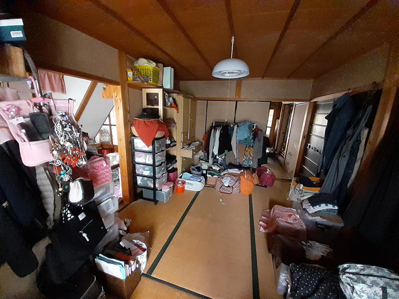 光が差し込む空間に